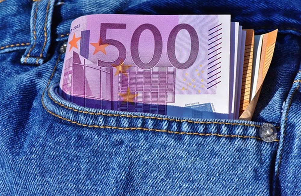 Les raisons du vol d'argent