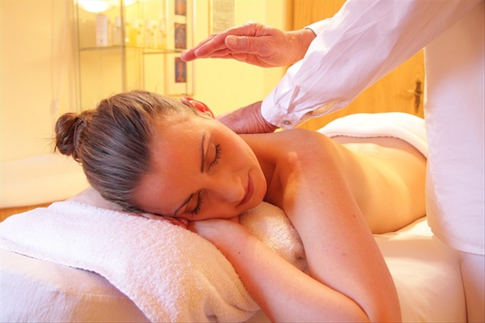 Découvrez les Bienfaits et les Techniques du Massage Tantrique